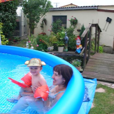 Seul jour de l'été où on aura profité de la piscine...