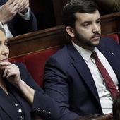 Motion de censure : à quoi joue le Rassemblement national ?