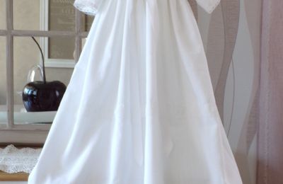 Robe de Bapteme garçon blanche manches longues droites 