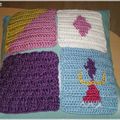 CROCHET FACILE CARRES 55 A 58 - PROMENADE EN FORET