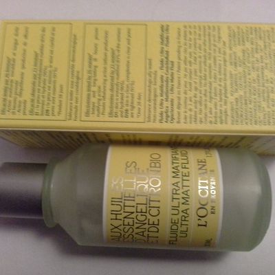 Fluide ultra mati fiant de l'Occitane en Provence. 22€ les 50 ml