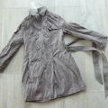 trench neuf benetton 4/5ans : 5euros