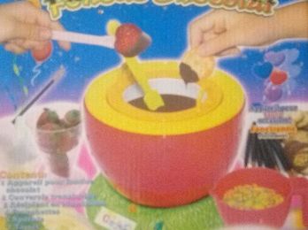 Appareil pour fondue chocolat en forme de fraise