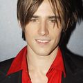 Reeve Carney tweet sur Kristen