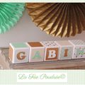 Cubes en bois décorés cadeau de naissance, baptême ou déco chambre d'enfant