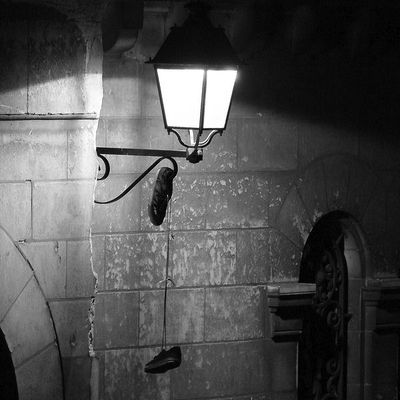 accrochées au lampadaire 