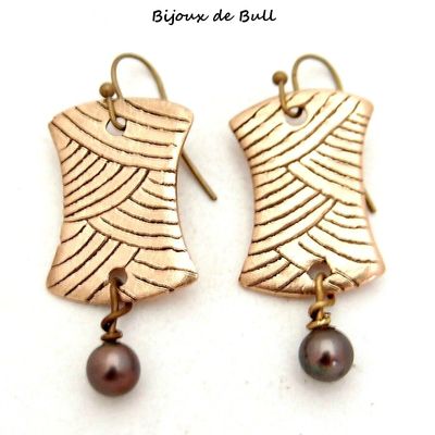 BO614 - Boucles japonisantes en bronze doré et perles eau douce