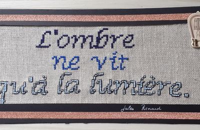 Deux citations brodées