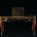 Bureau plat à pupitre. Par Jean-Pierre Latz (vers 1692 -1754). Paris, époque Louis XV, vers 1750