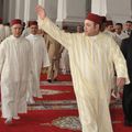 أمير المؤمنين الملك محمد السادس يؤدي صلاة الجمعة بمسجد بن يوسف بمراكش