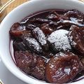 Compotée de prunes rouges