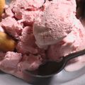 GLACE AUX FRAISES DU JARDIN