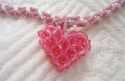  bijoux ,pendentif coeur rose 