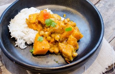 Curry végétarien de courges et pois chiches