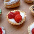 Mignardises de la boîte: tartelettes aux framboises