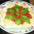 Tagliatelles aux tomates et basilic frais