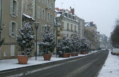 Rue Toussaint sous la neige - 18 janvier 2013