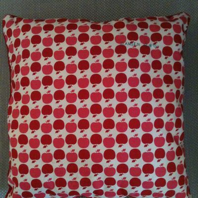 Coussin à 4 mains...