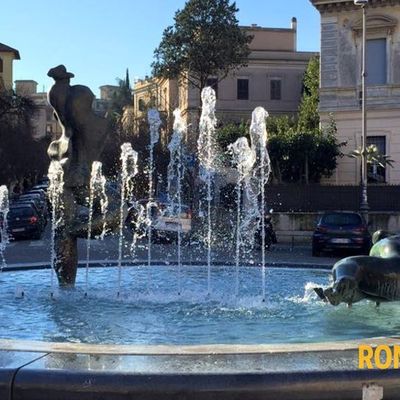 Les fontaines de Rome (50/52). Trieste (Q XVII b) - La Fontaine de la Place Caprera.
