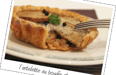 Tartelette au boudin blanc, pommes et miel