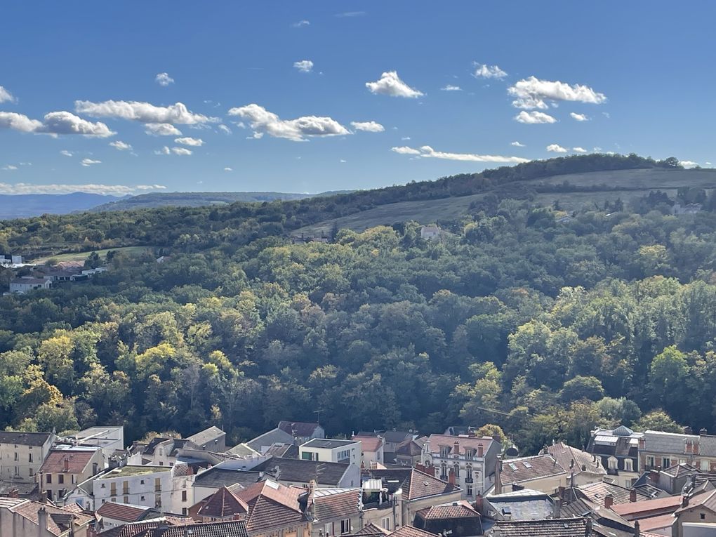 Jeudi 30 octobre 2025: Accès :  à pied depuis le centre-ville de Châtelguyon