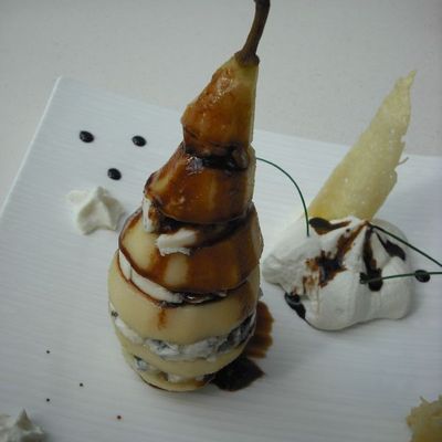 POIRE AU ROQUEFORT ET SA MOUSSE