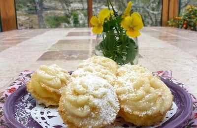  Biscuits « éclats d’agrumes » au lemon curd 