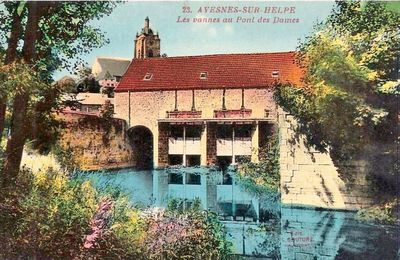 AVESNES SUR HELPE - Le Pont des Dames