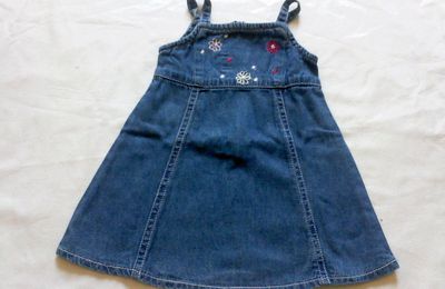 robe fille taille 1 mois à 1euro