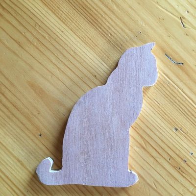 Chantournage : chat - profil