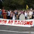 rassemblement de solidarité à l'égard des roms à Barenton (50)