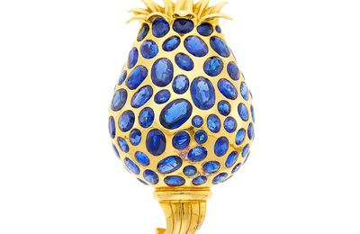 Belperron. Gold and Sapphire Flower Clip, France