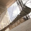 Sous la Grande Arche