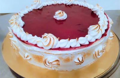 Entremet aux agrumes, vanille et framboise ( du chef CUSTOS)