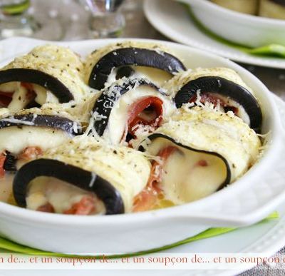 Involtini d'aubergines au prosciutto et à la mozzarella