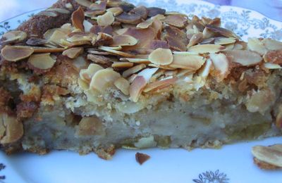 Gâteau moelleux aux prunes et nougat blanc