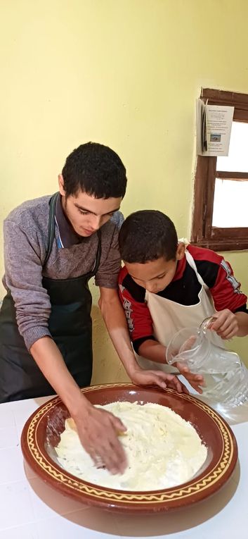 Nouvelle pâtisserie traditionnelle à l'atelier pâtisserie de jeudi à O.T. : les msemmen 