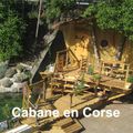 Abane construit une cabane en Corse