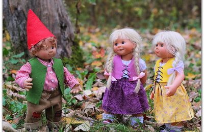 Les lutins des bois - un champignon gros comme ça !