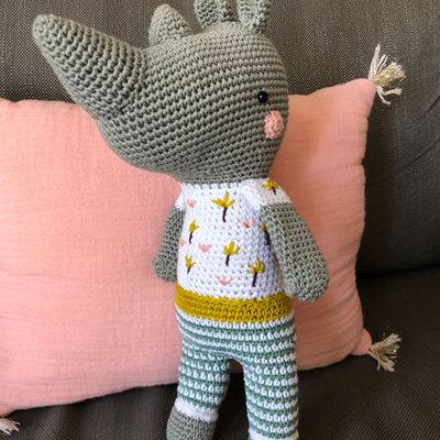 Petit rhinoceros au crochet