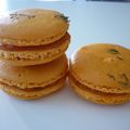 Macarons pêches-thym