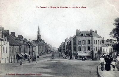 Cafés fermés à Montceau les Mines et Le Creusot - Le port de la croix de guerre sur vetement civil.