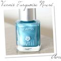 AVRIL et son joli vernis Turquoise nacré pour un été fun !