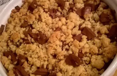 Crumble banane/pépites de chocolat au lait