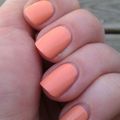 Vernis Kiko 359 Light peach