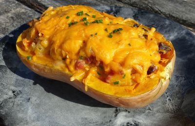 Courge butternut farcie (lardons,champignons, oignons et mimolette)