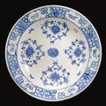 A Fine Iznik Blue an White Dish, Turkey, Circa 1560-70 - Sotheby's