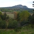 Le Pic du Lizieux vu du milieu de la campagne autour de Montgiraud