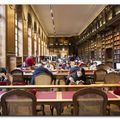 Dans la Salle des Manuscrits