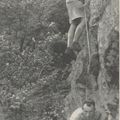 1941 L'Ecole d'Escalade du Rocher de Pierre Blanche, Forêt domaniale de Mervent – Vouvant  (Vendée) par Pierre MERCIER 